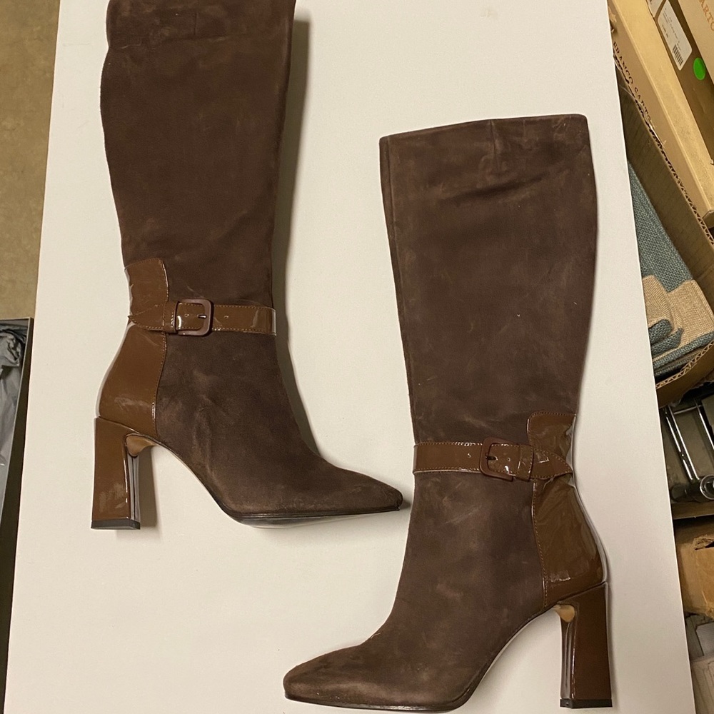 NWT Lea Foscati Manas Knee High Brown Suede Boots